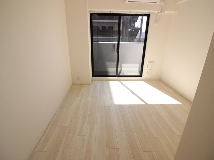 物件内観写真13　(居室)