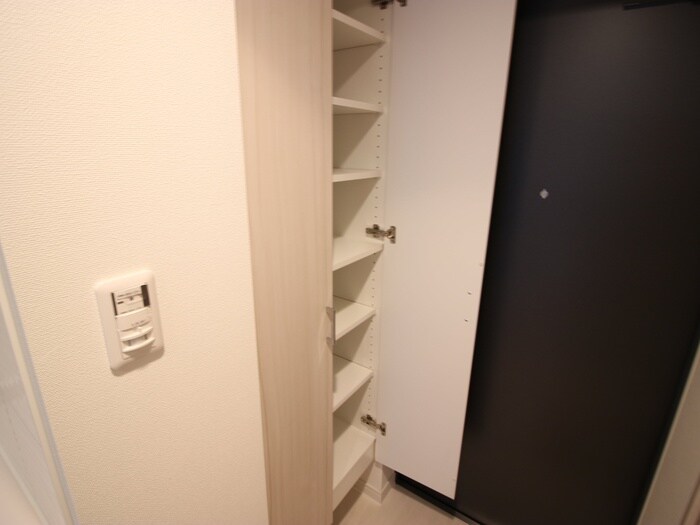 物件内観写真14　(靴箱)