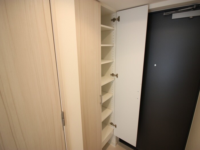 物件内観写真16　(靴箱)