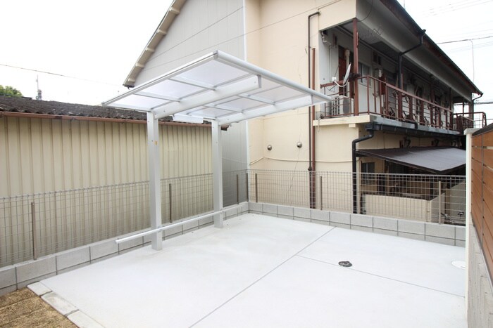 物件外観写真3　(駐輪場)