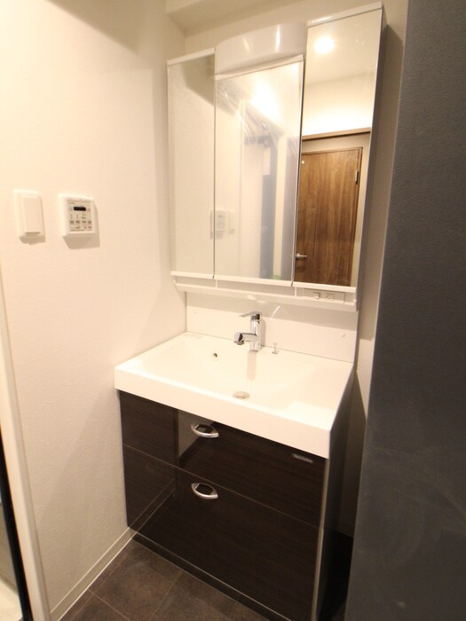 物件内観写真11　(洗面)