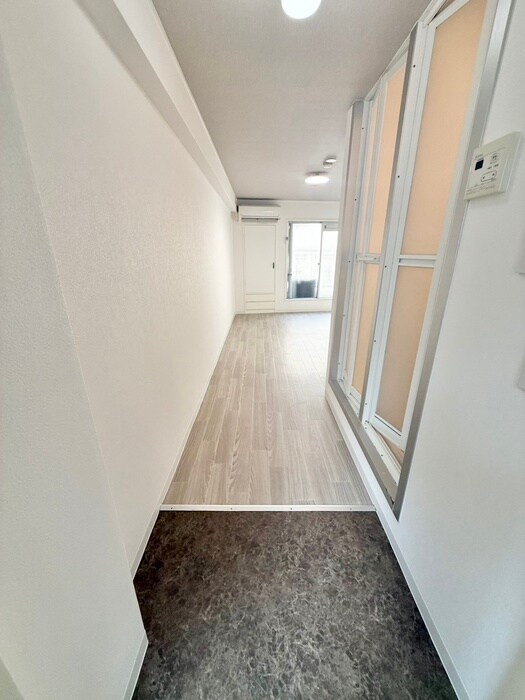 物件内観写真17　(廊下)