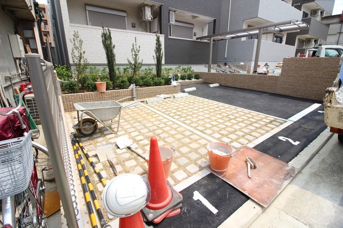 物件外観写真3　(駐車場)