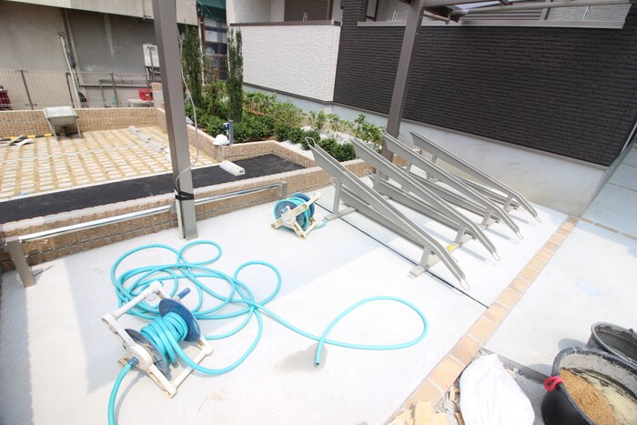 物件外観写真5　(駐輪場)