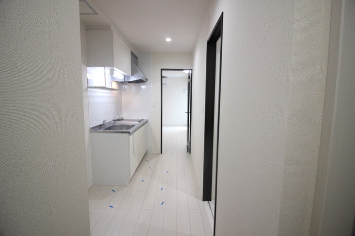 物件内観写真17　(廊下)