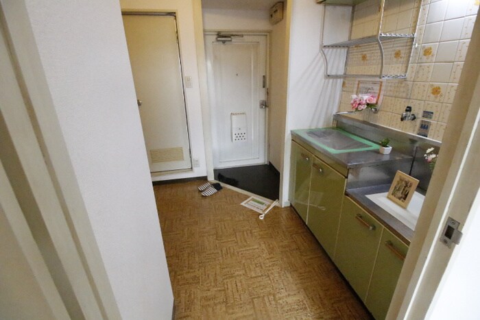 物件内観写真14　(廊下)