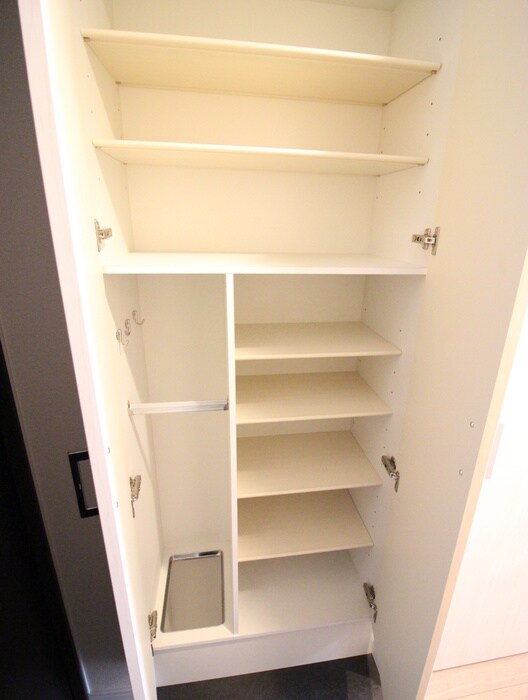 物件内観写真9　(靴箱)