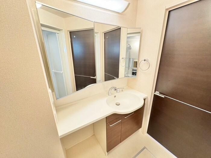 物件内観写真11　(洗面)