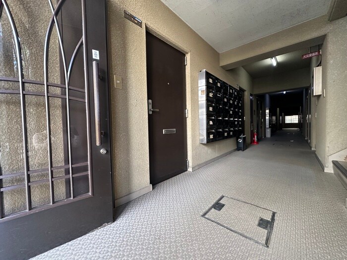 物件外観写真6　(建物設備)