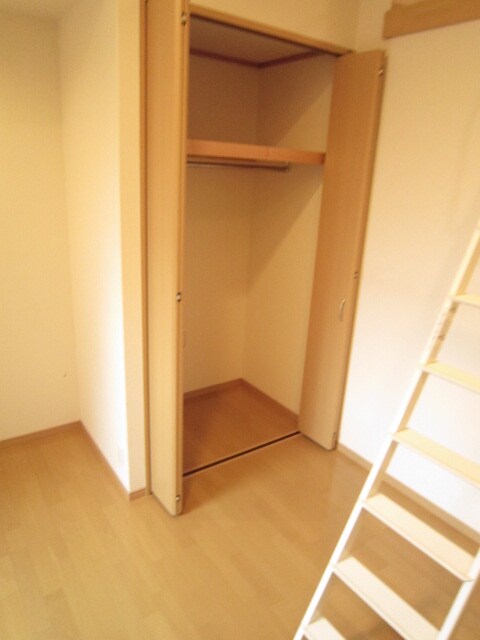 物件内観写真13　(収納)