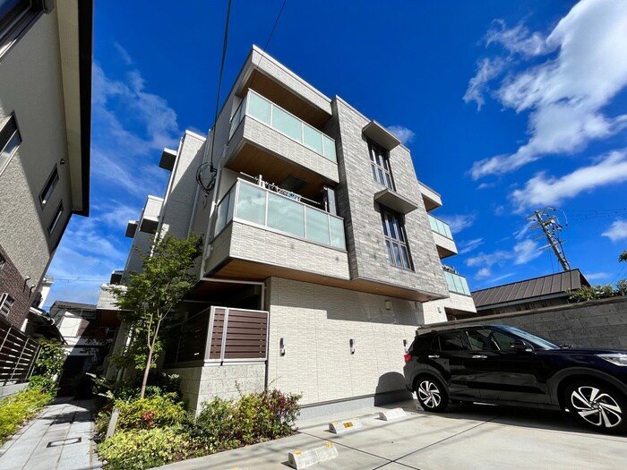 物件外観写真1　(外観写真)