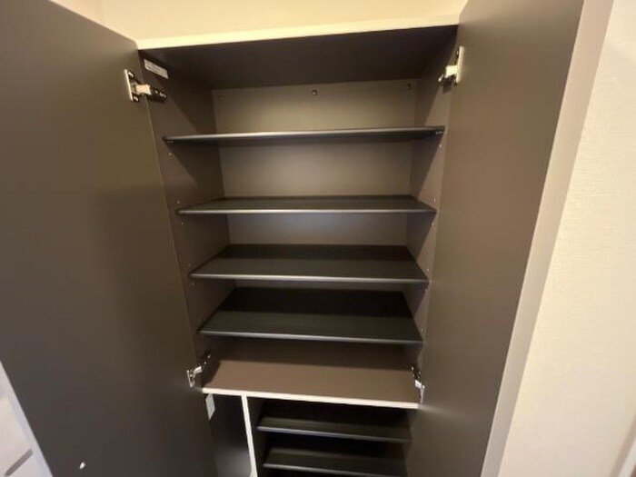 物件内観写真17　(靴箱)