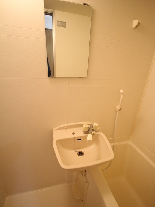 物件内観写真9　(洗面)