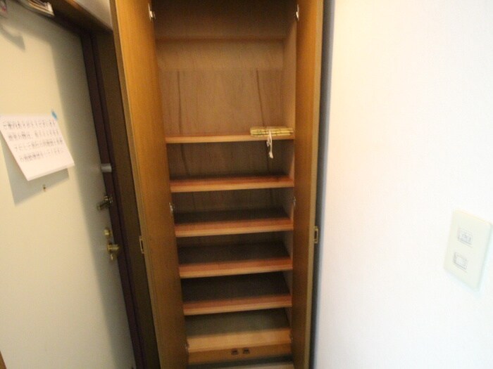 物件内観写真16　(靴箱)