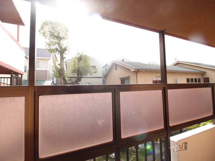 物件内観写真18　(室内からの展望)