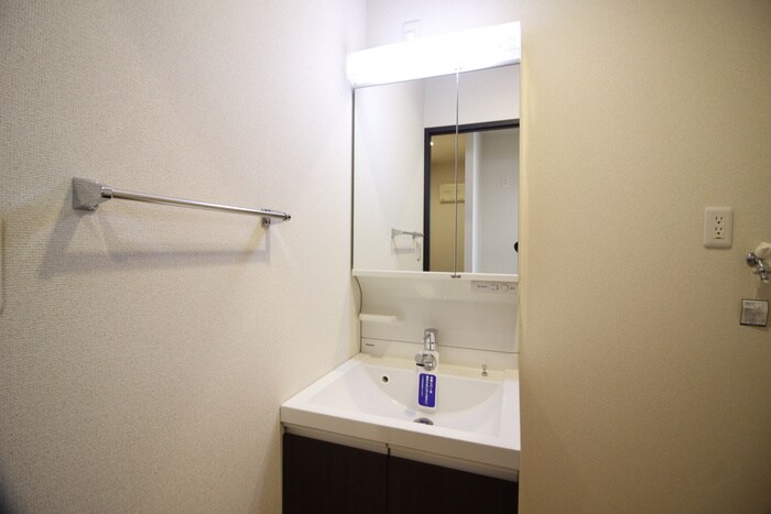 物件内観写真5　(洗面)