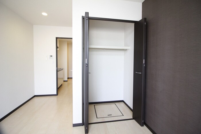 物件内観写真18　(収納)