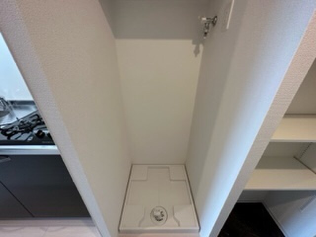 物件内観写真21　(洗濯機置場)