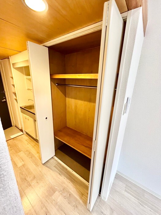 物件内観写真16　(収納)