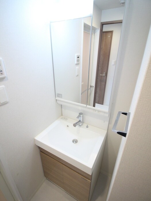 物件内観写真10　(洗面)