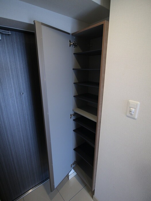 物件内観写真14　(靴箱)