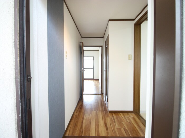 物件内観写真19　(廊下)