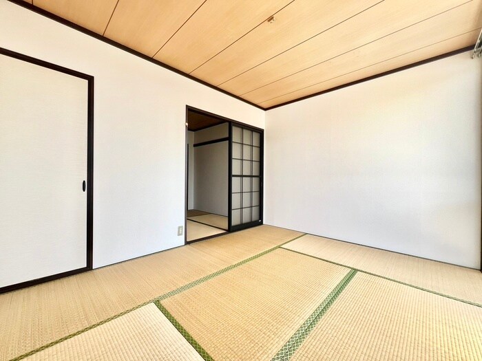 物件内観写真4　(居室)