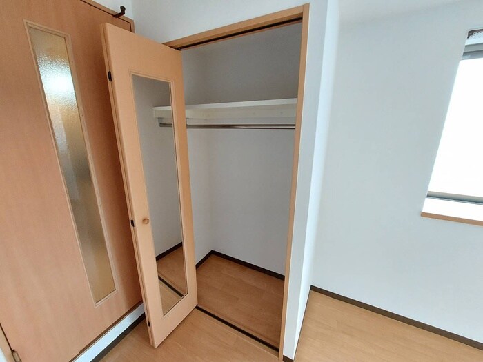 物件内観写真11　(収納)