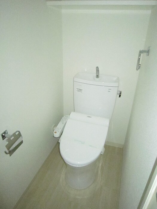 物件内観写真9　(トイレ)