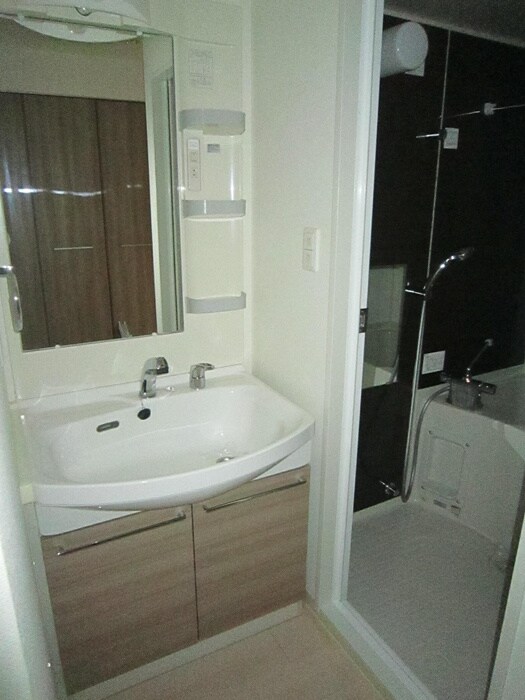 物件内観写真10　(洗面)