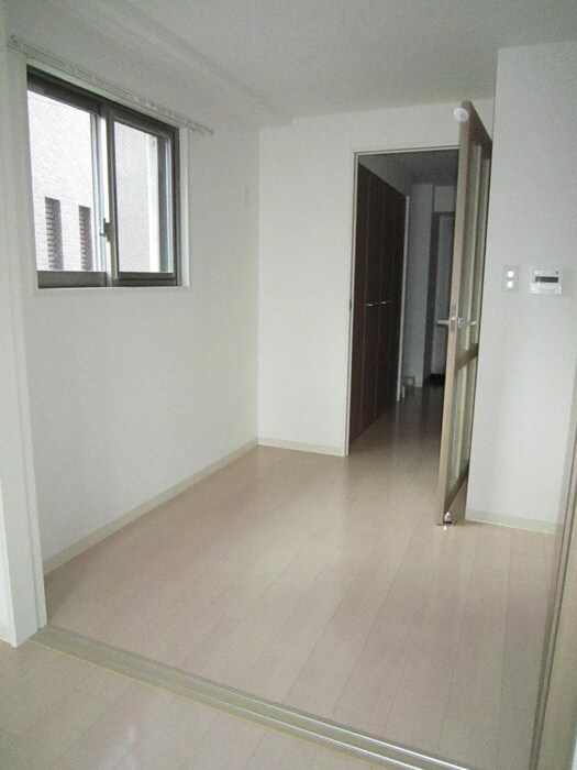 物件内観写真14　(居室)