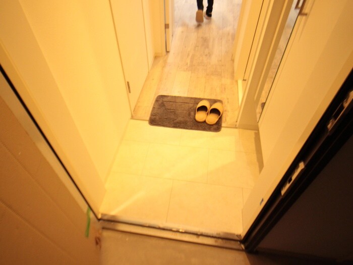 物件内観写真17　(玄関)