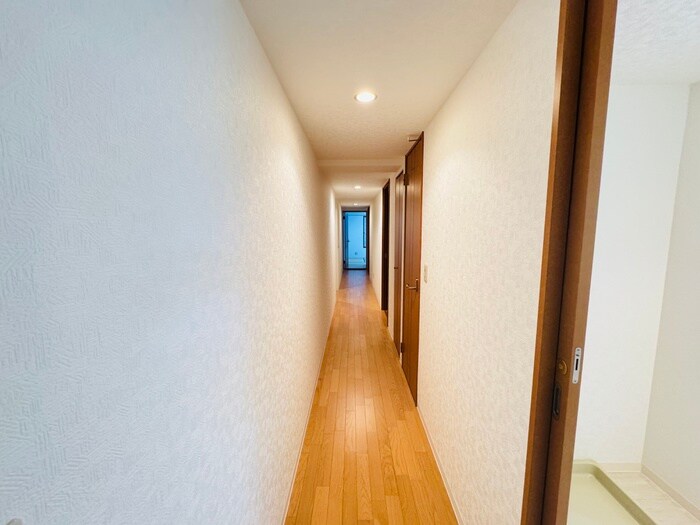 物件内観写真19　(廊下)