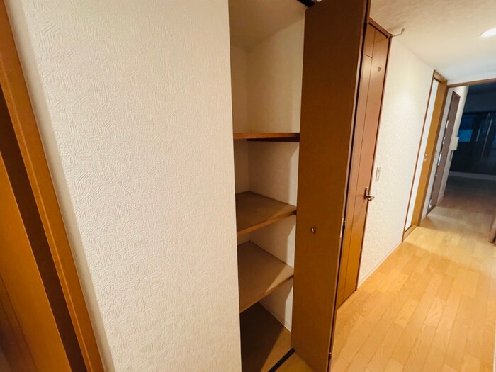 物件内観写真20　(収納)