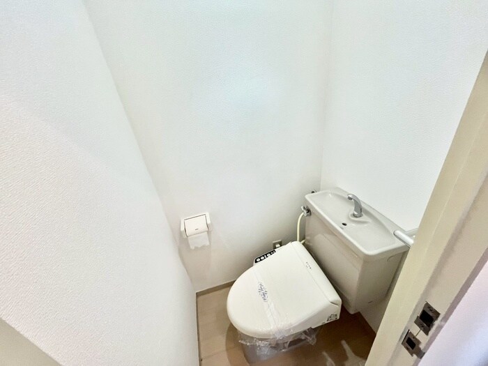 物件内観写真13　(トイレ)