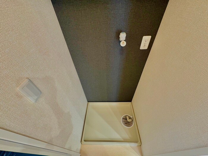 物件内観写真11　(洗濯機置場)