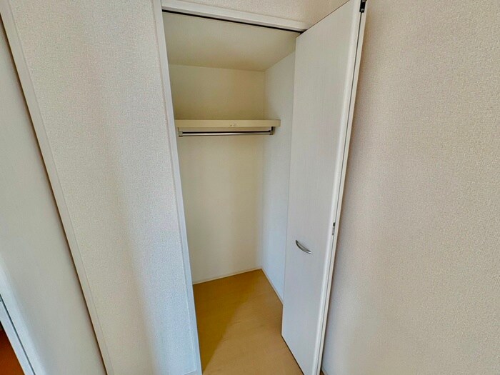 物件内観写真16　(収納)