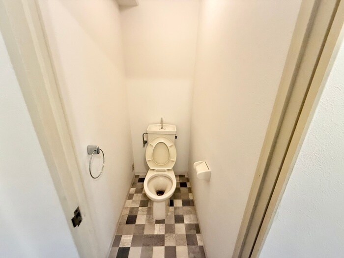 物件内観写真14　(トイレ)