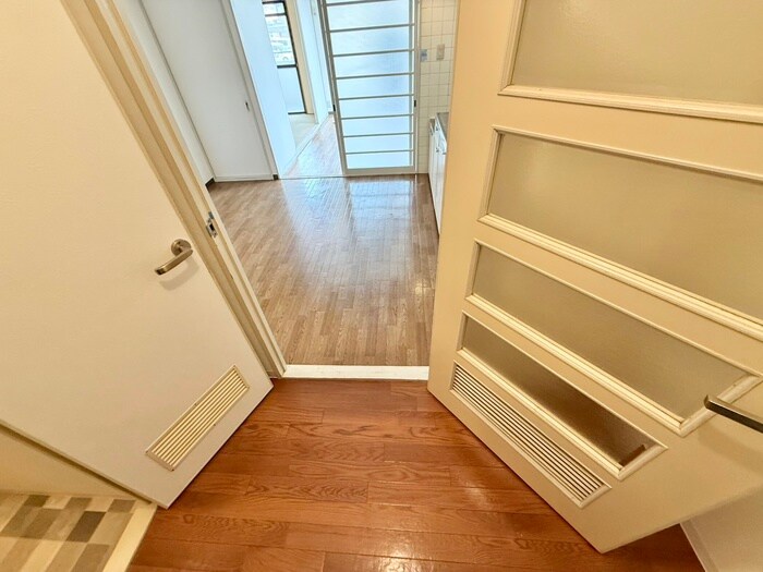 物件内観写真17　(廊下)