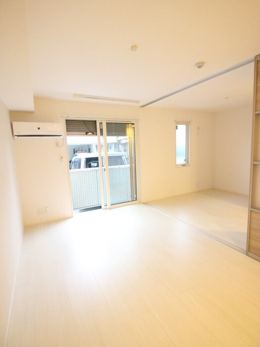 物件内観写真13　(居室)