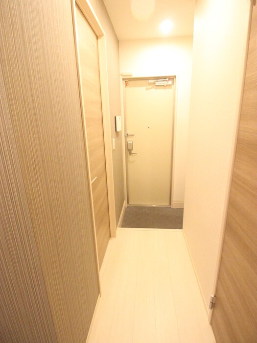 物件内観写真19　(廊下)