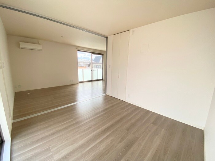 物件内観写真16　(居室)