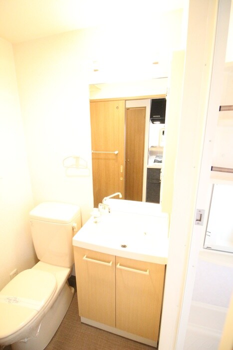 物件内観写真11　(洗面)