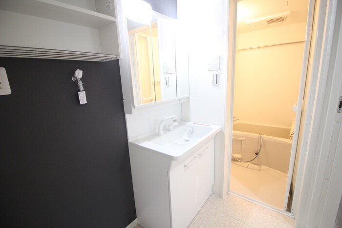 物件内観写真13　(洗面)