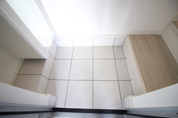 物件内観写真15　(玄関)