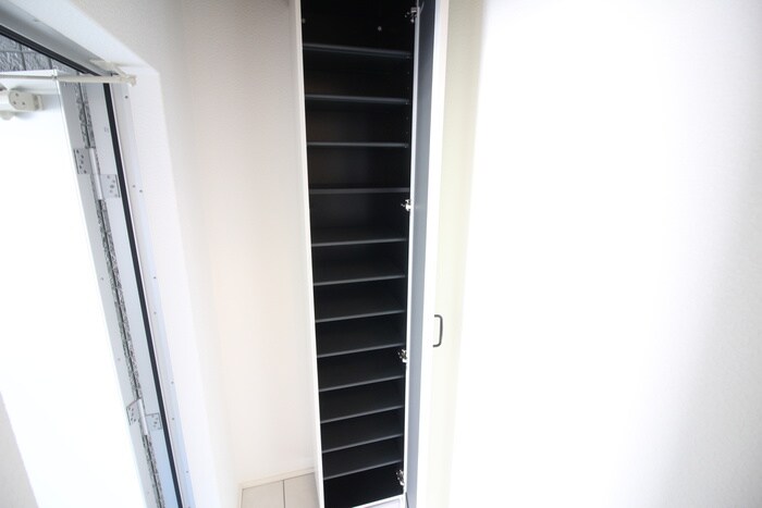 物件内観写真19　(靴箱)