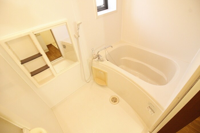 物件内観写真8　(バス／シャワールーム等)