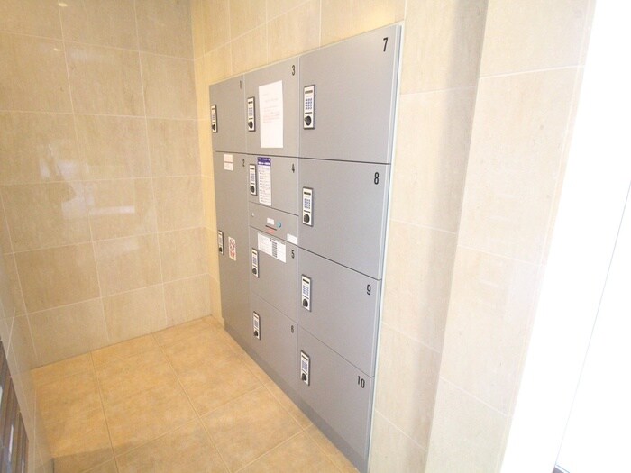 物件外観写真6　(建物設備)