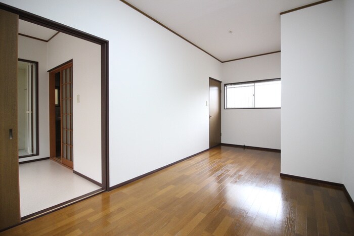 物件内観写真5　(居室)