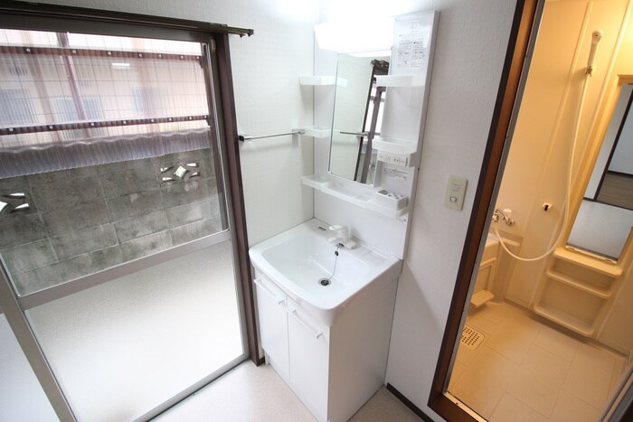 物件内観写真12　(洗面)